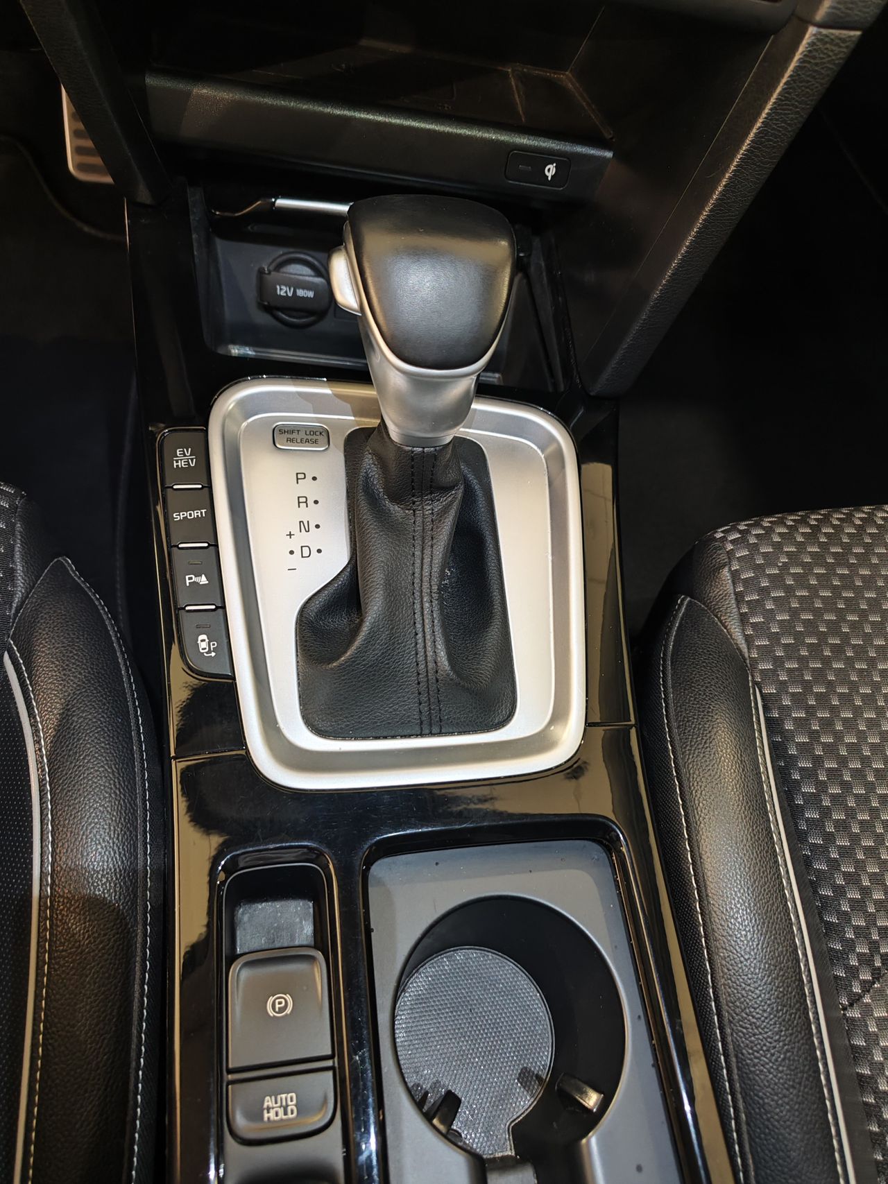 Foto Kia XCeed 10