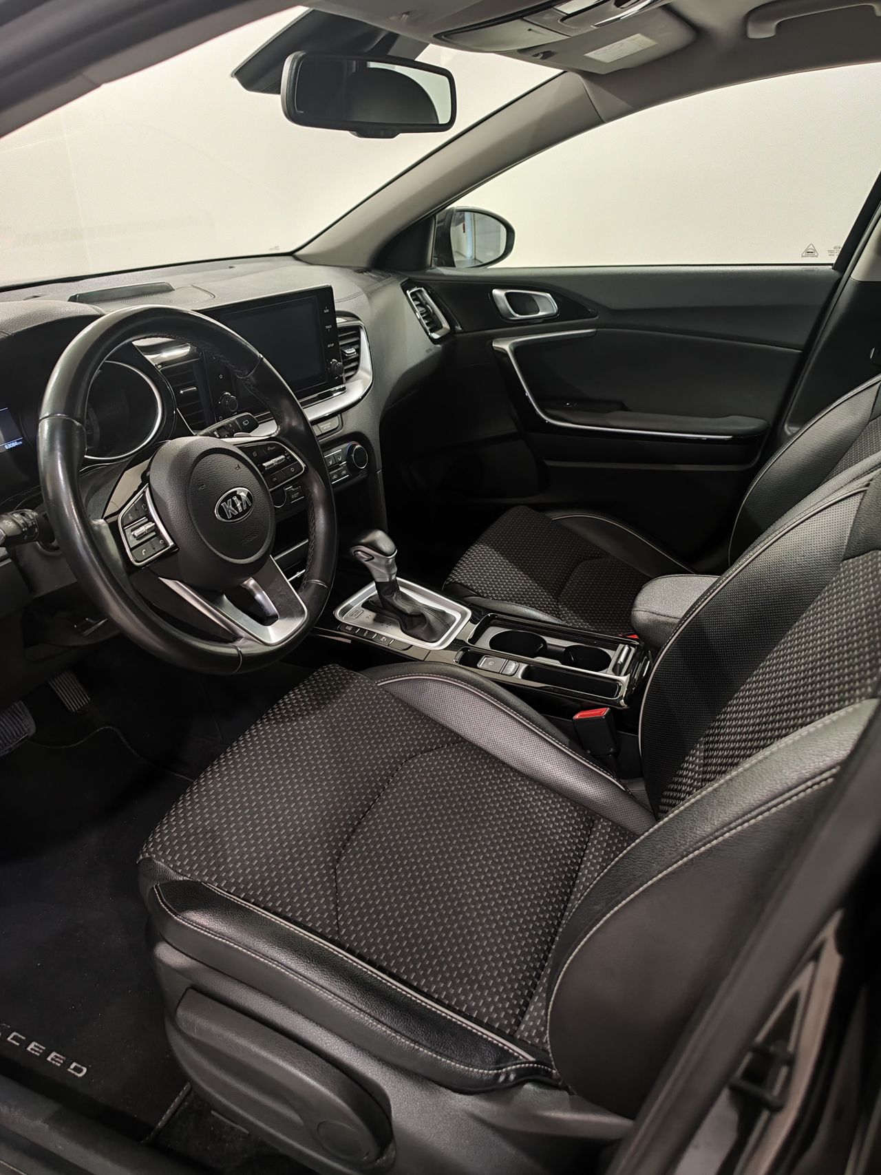 Foto Kia XCeed 6