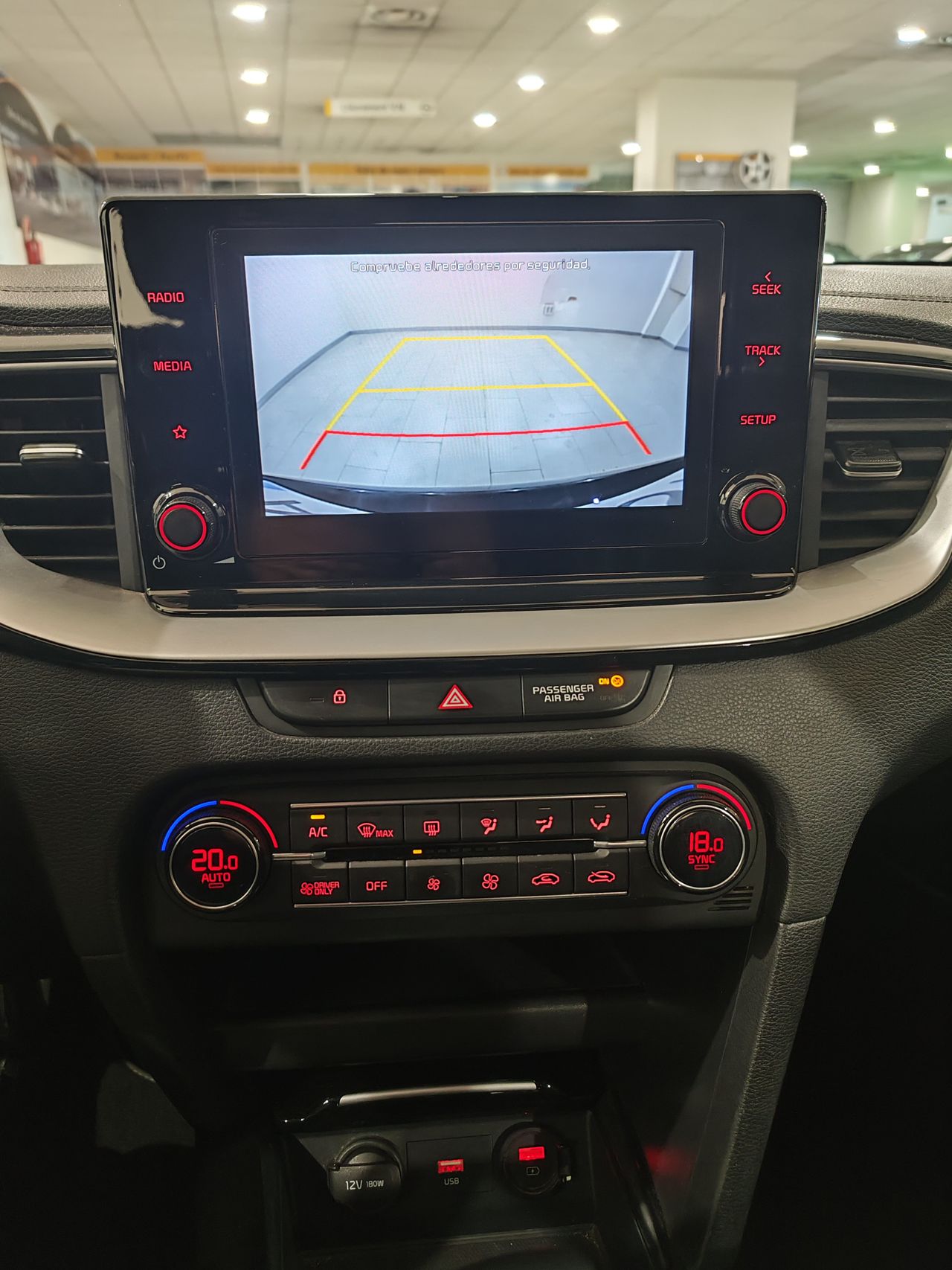 Foto Kia XCeed 19