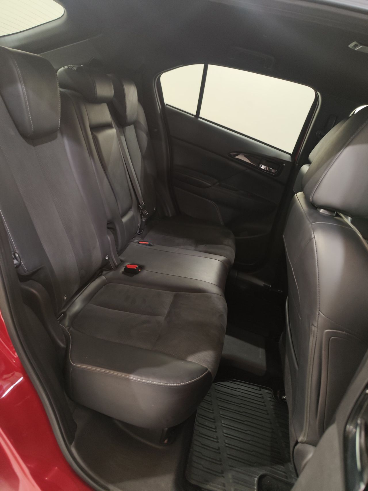 Foto Mitsubishi Eclipse Cross 18