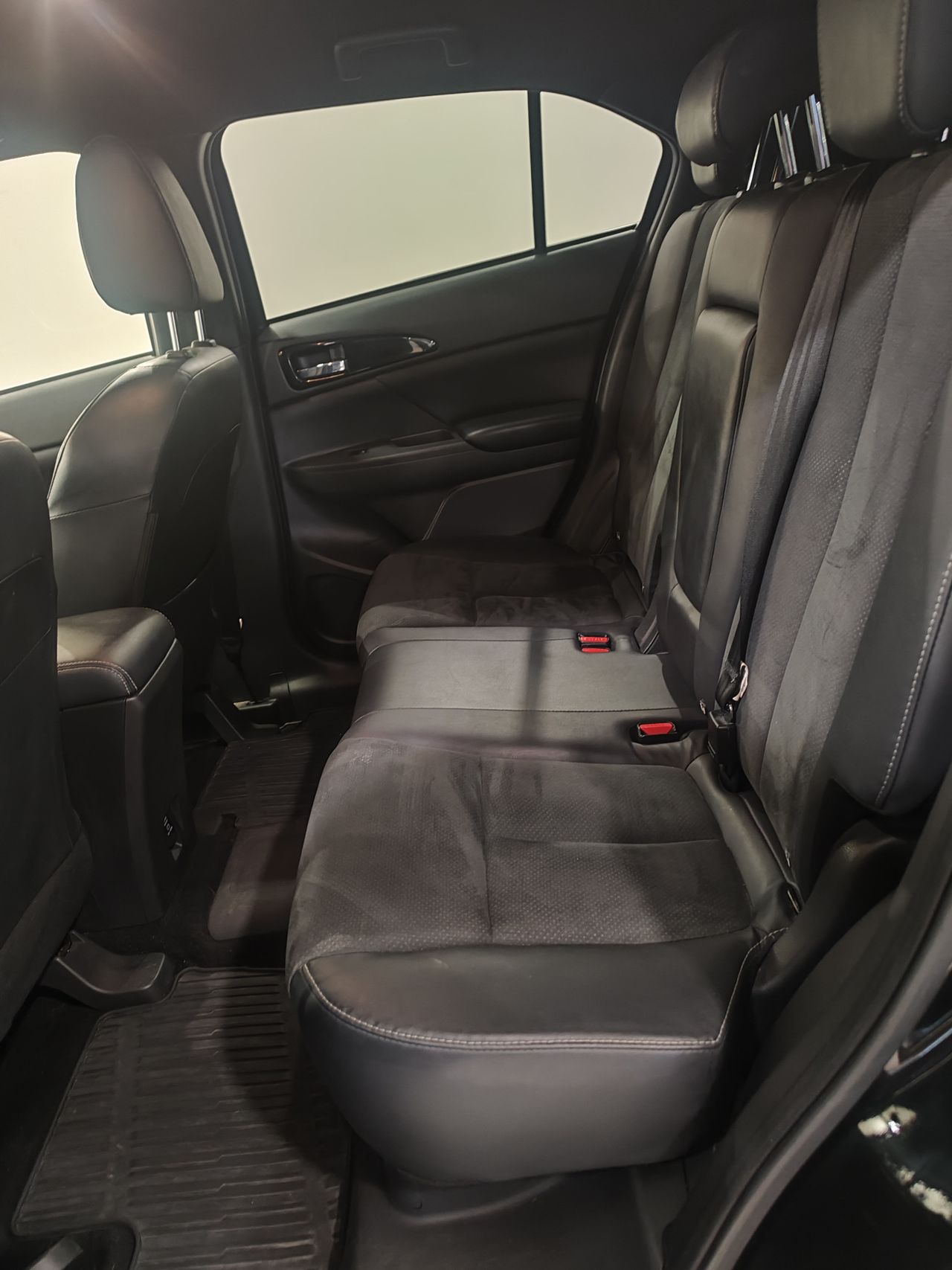 Foto Mitsubishi Eclipse Cross 15