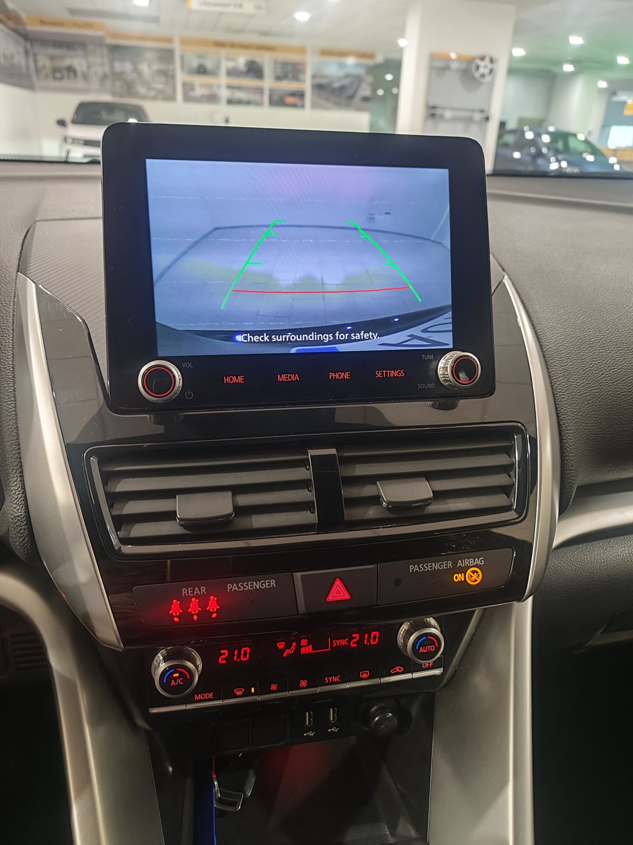 Foto Mitsubishi Eclipse Cross 18