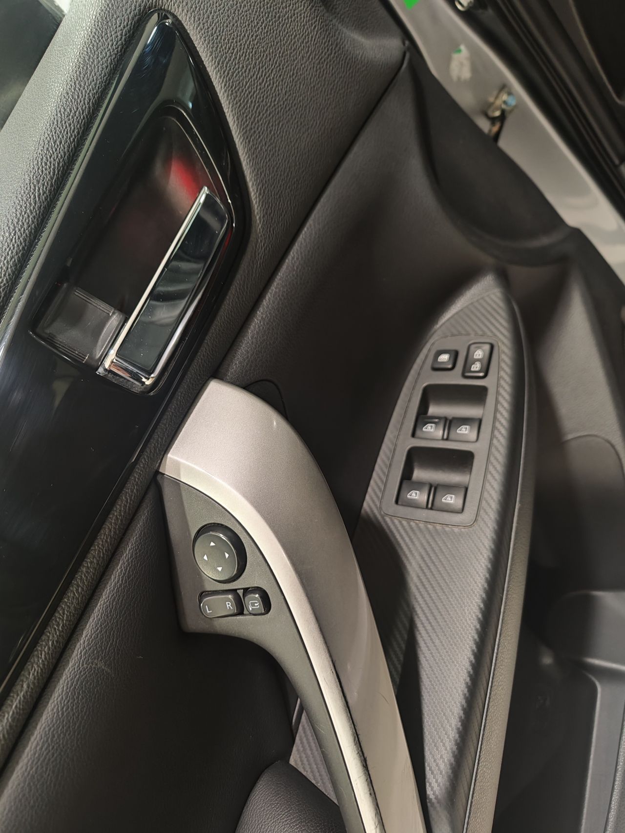 Foto Mitsubishi Eclipse Cross 10