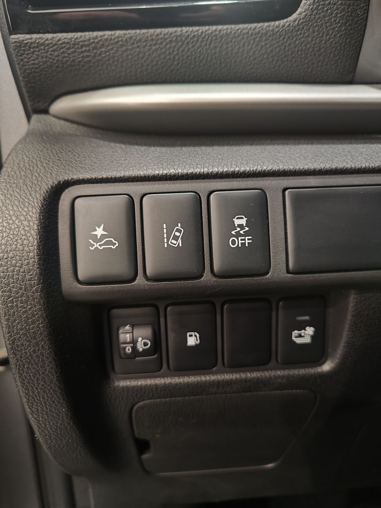 Foto Mitsubishi Eclipse Cross 11