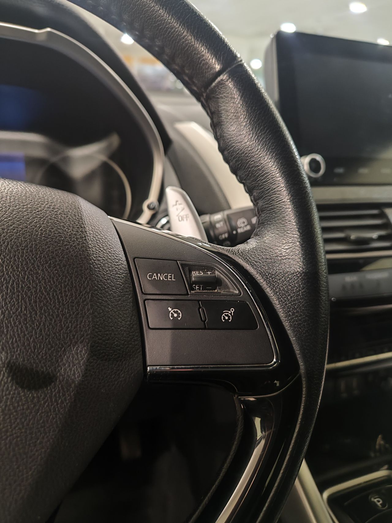 Foto Mitsubishi Eclipse Cross 13