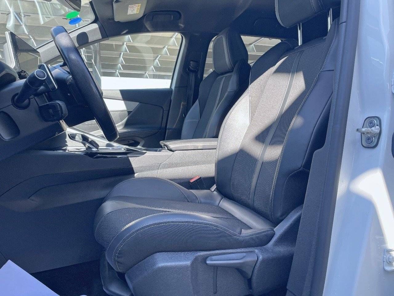 Foto Peugeot 3008 9