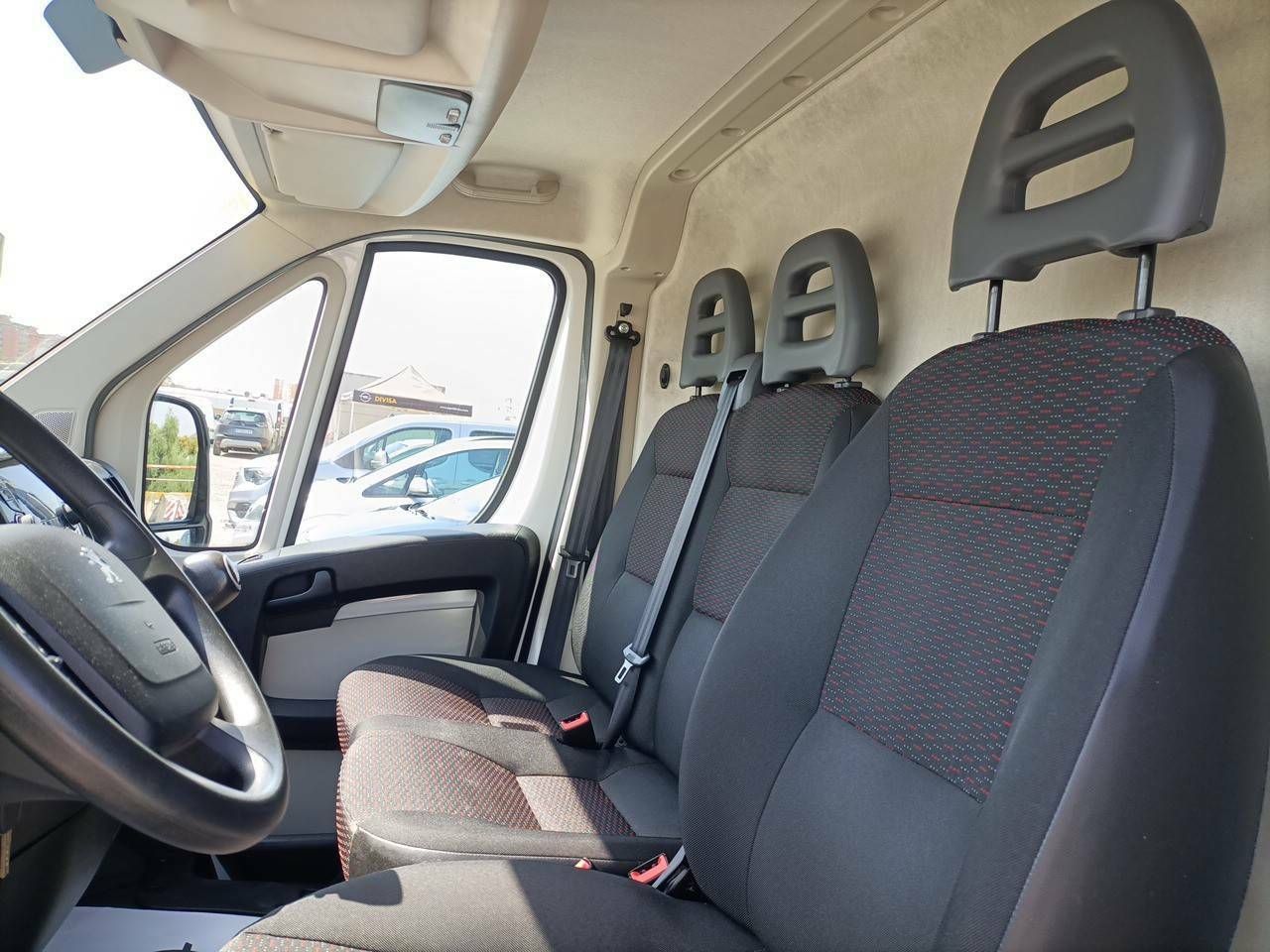 Foto Peugeot Boxer 5