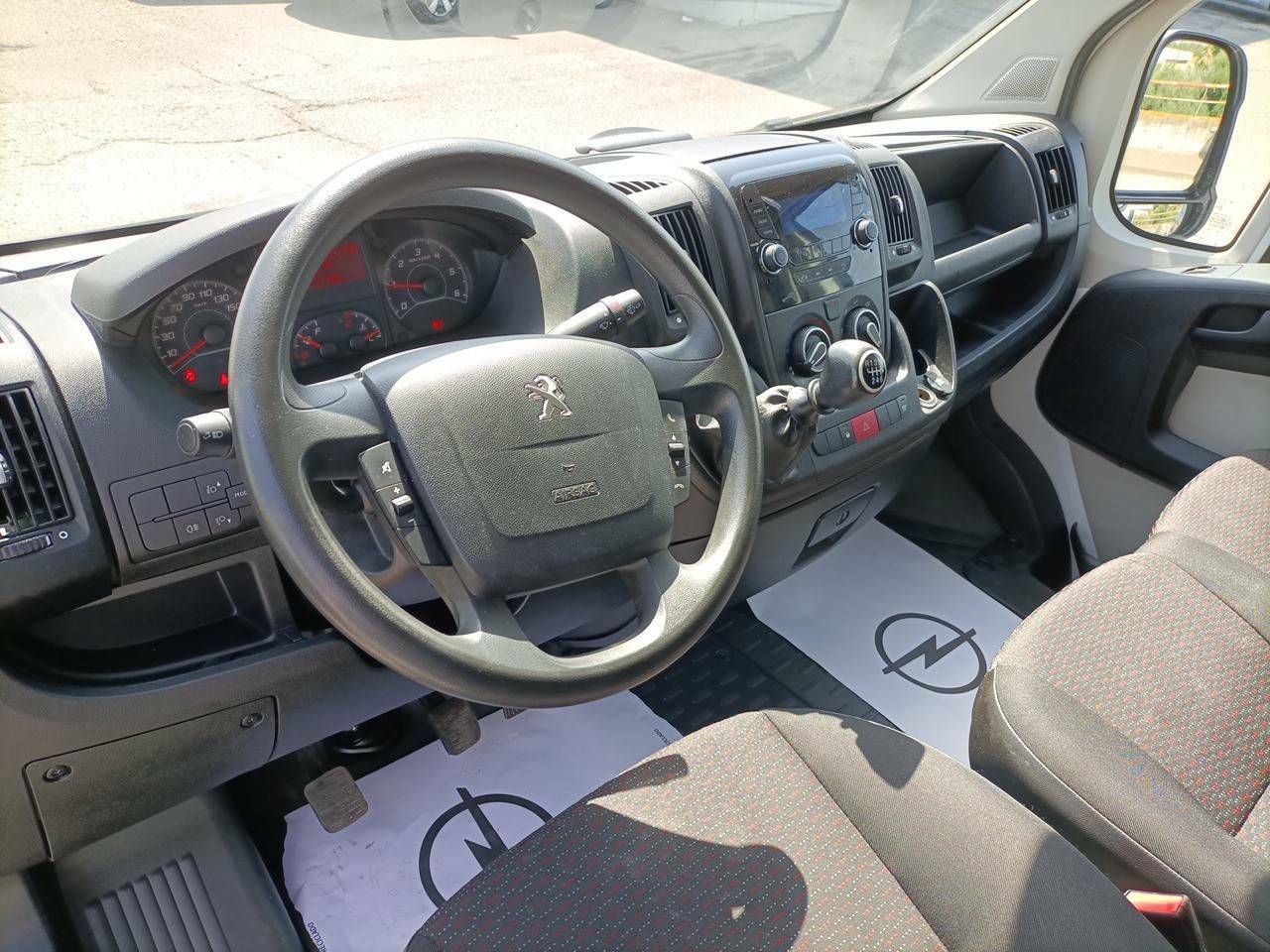 Foto Peugeot Boxer 9