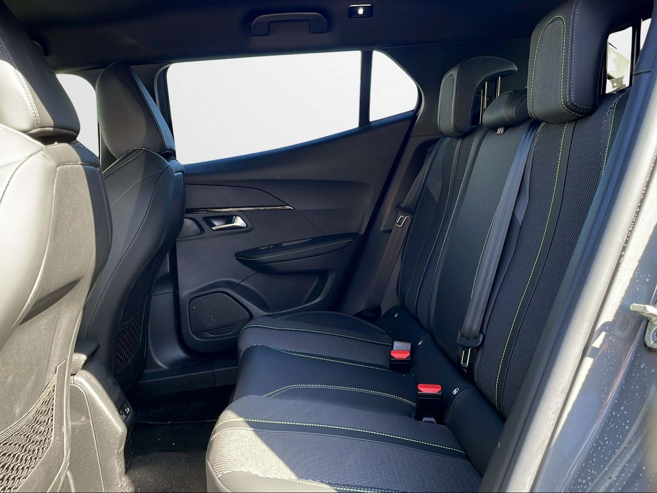 Foto Peugeot 2008 14