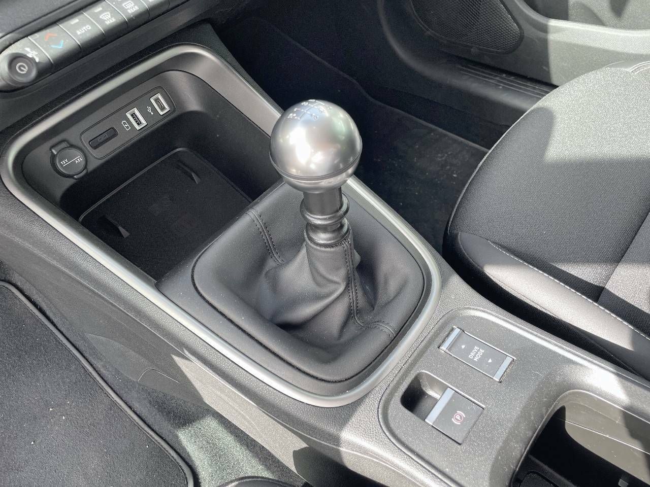 Foto Jeep Avenger 11