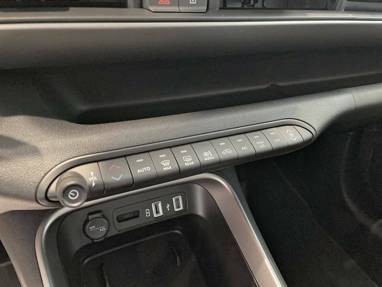 Foto Jeep Avenger 13