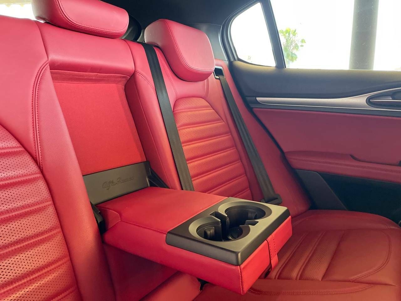 Foto Alfa Romeo Stelvio 19