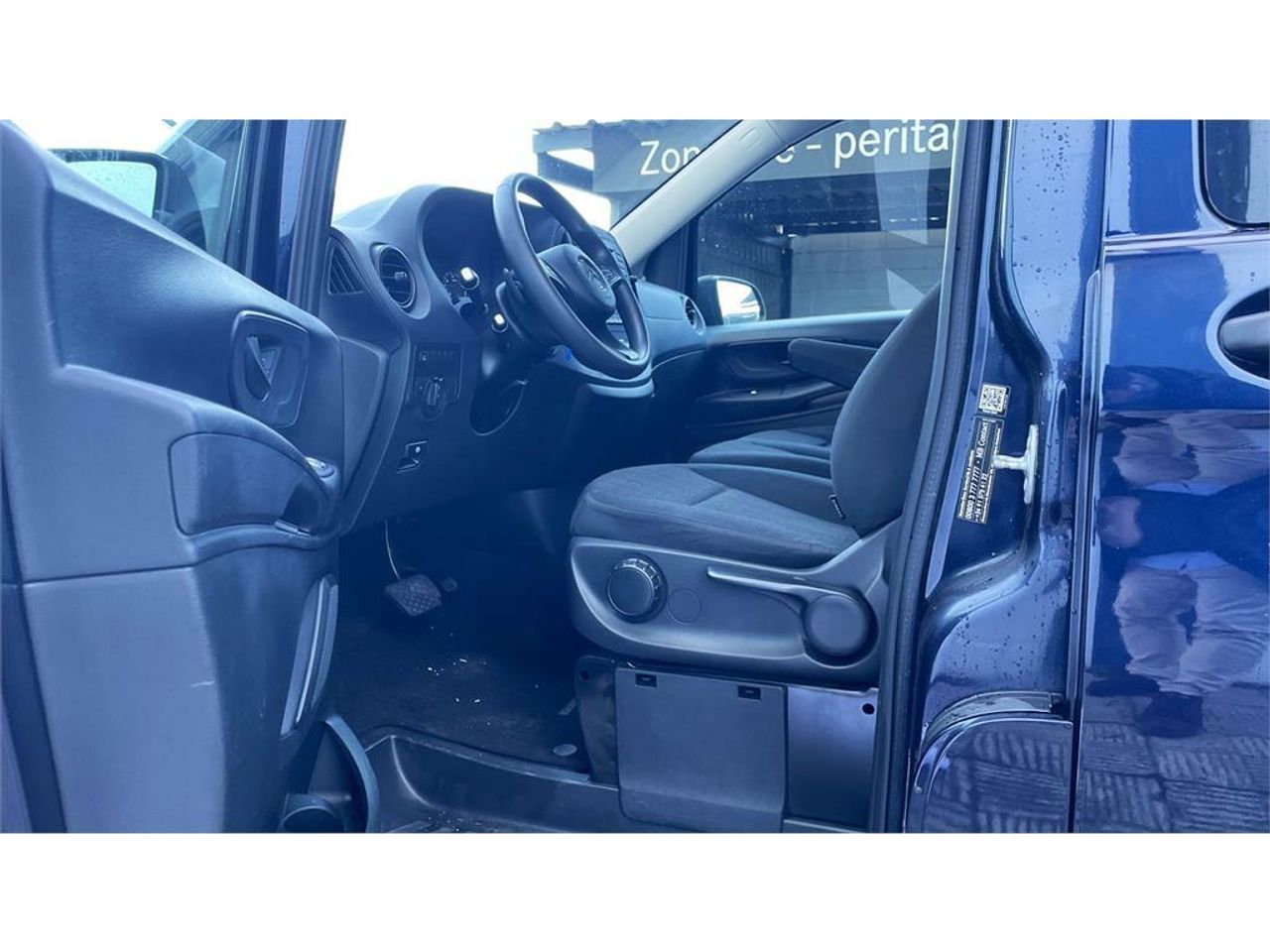 Foto Mercedes-Benz Vito 22