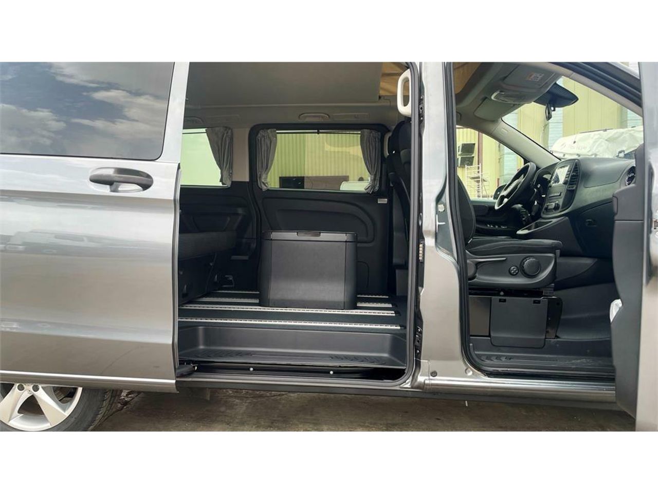 Foto Mercedes-Benz Vito 23