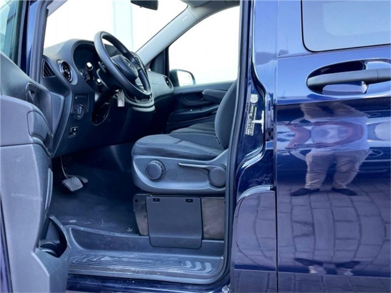 Foto Mercedes-Benz Vito 23