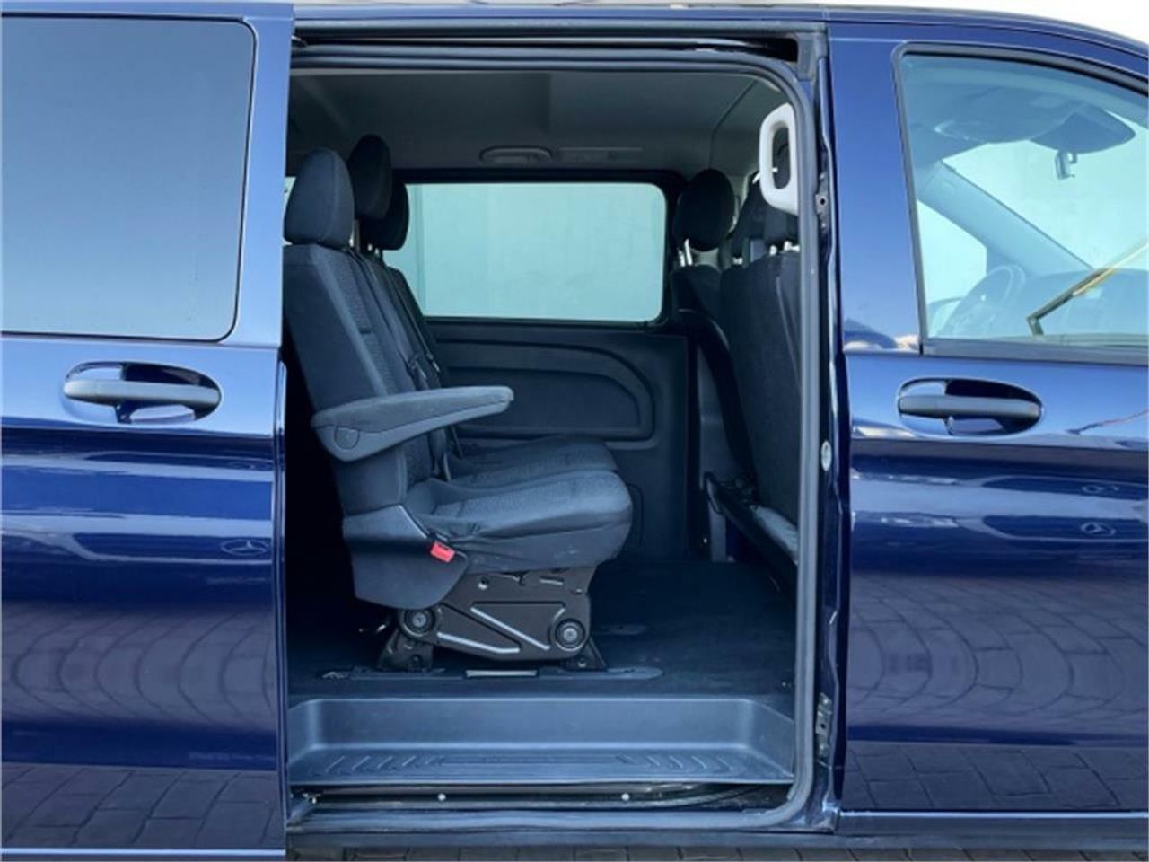 Foto Mercedes-Benz Vito 25