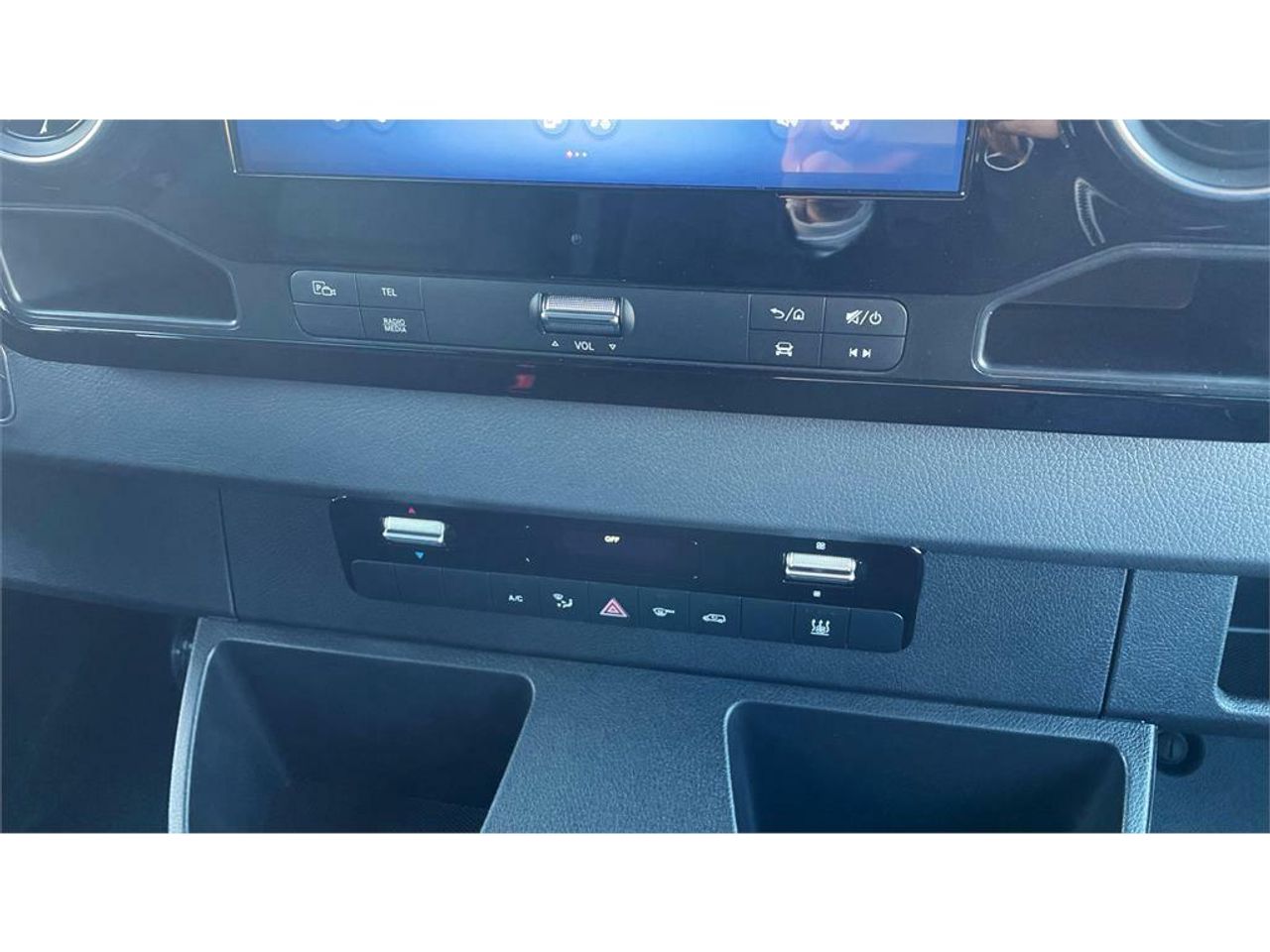 Foto Mercedes-Benz Sprinter 14