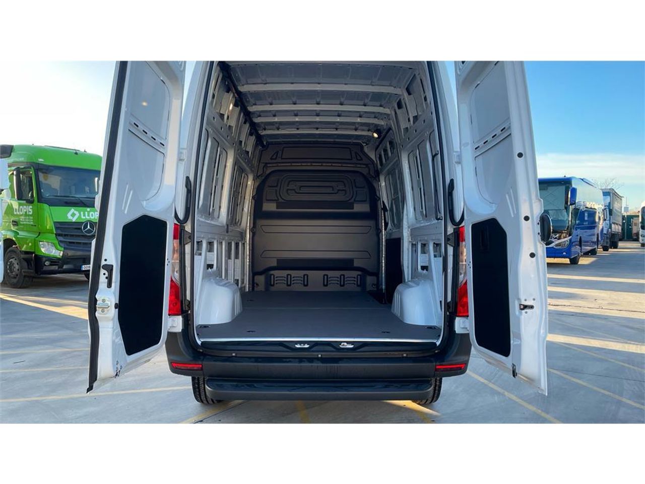 Foto Mercedes-Benz Sprinter 19