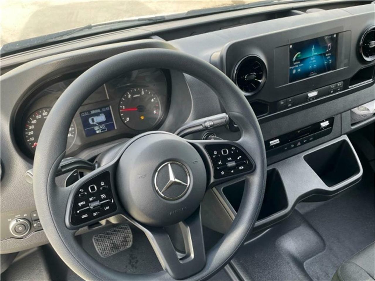 Foto Mercedes-Benz Sprinter 8
