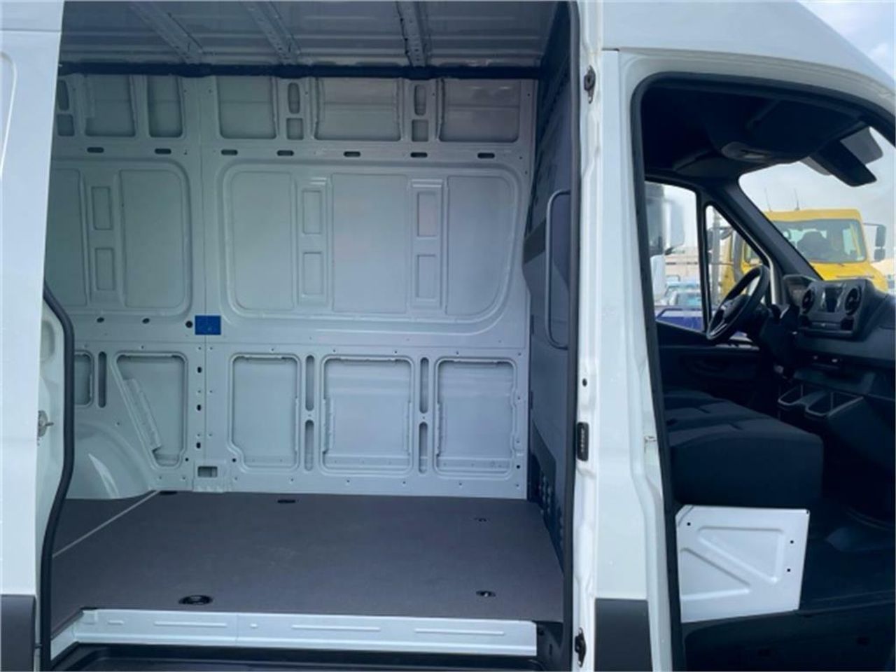 Foto Mercedes-Benz Sprinter 20