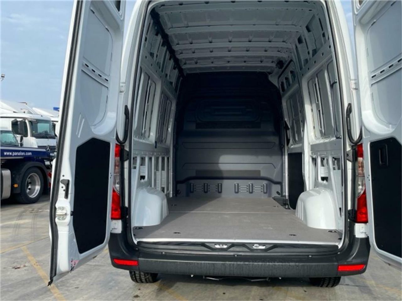 Foto Mercedes-Benz Sprinter 22