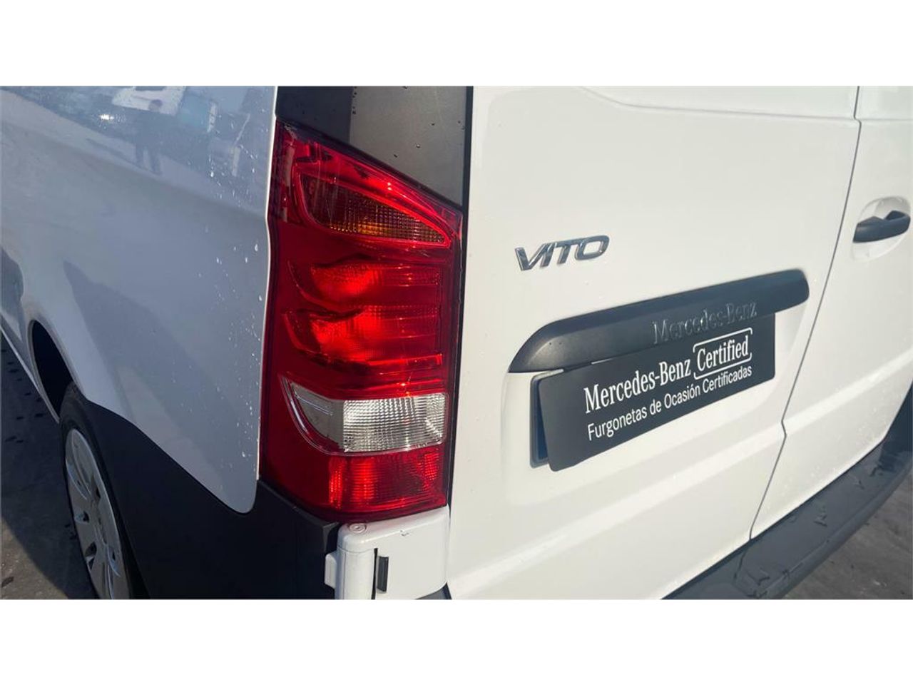 Foto Mercedes-Benz Vito 24