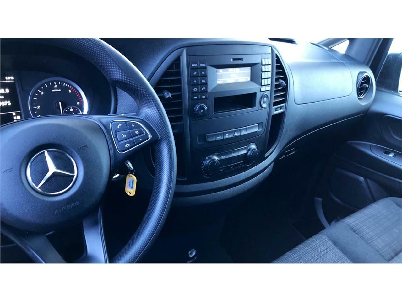 Foto Mercedes-Benz Vito 9