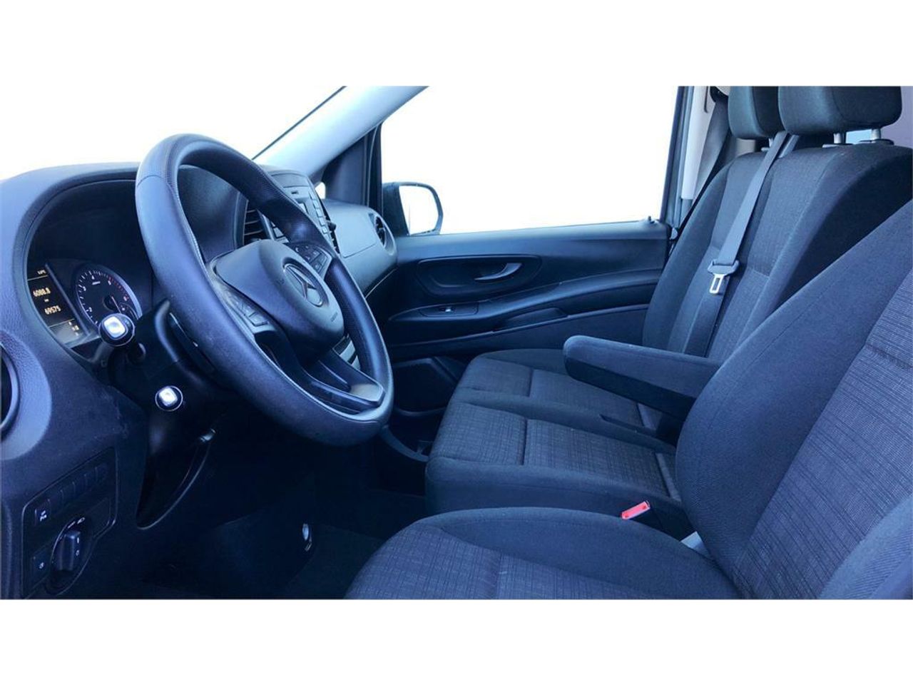 Foto Mercedes-Benz Vito 13
