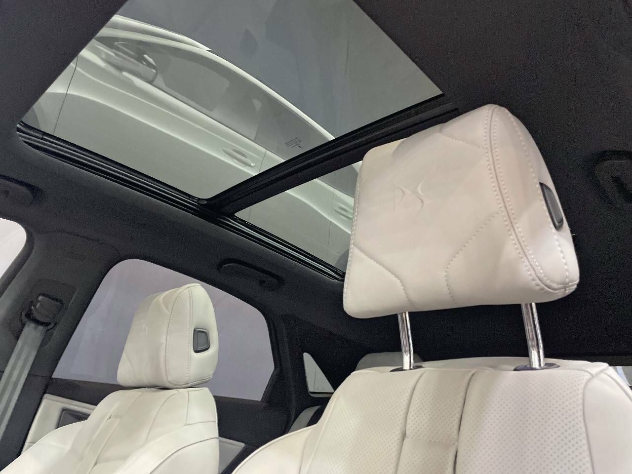 Foto DS Automobiles DS 7 18