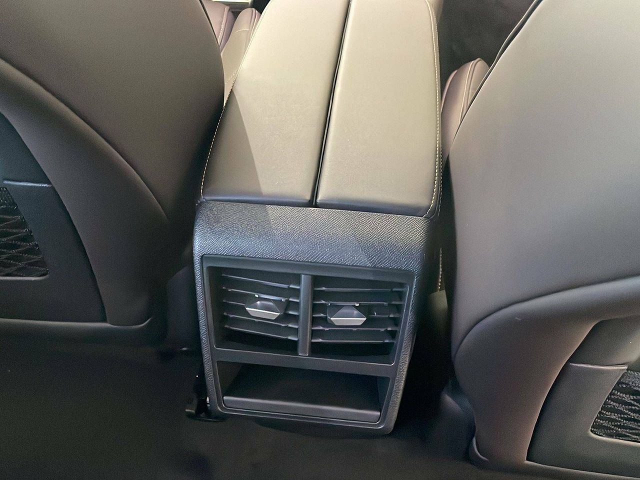 Foto DS Automobiles DS 7 17