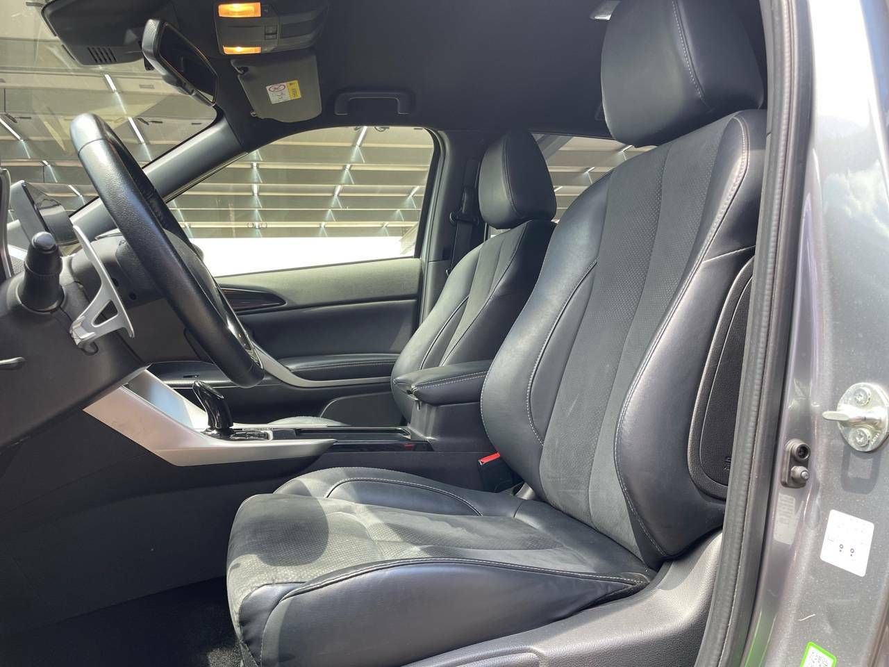 Foto Mitsubishi Eclipse Cross 9