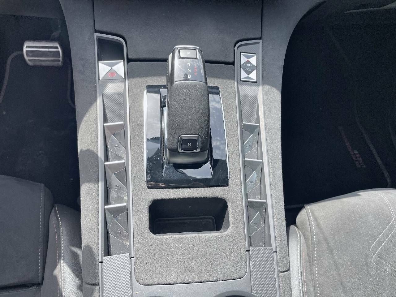 Foto DS Automobiles DS 7 14