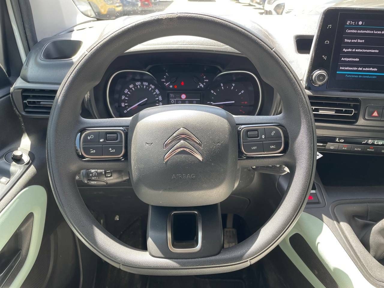 Foto Citroën Berlingo 17