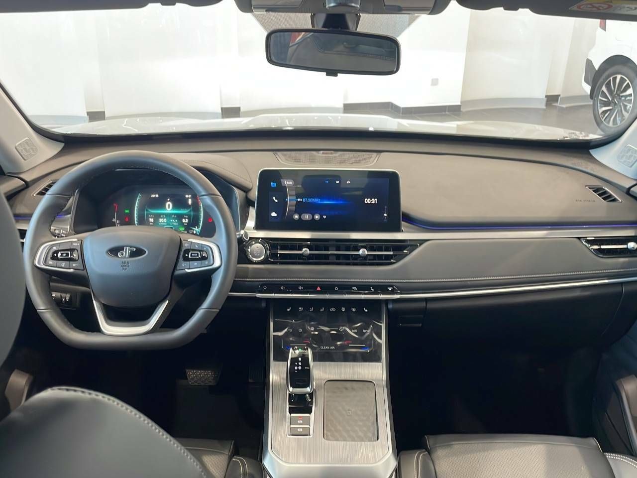 Foto DR Automobiles DR5 18
