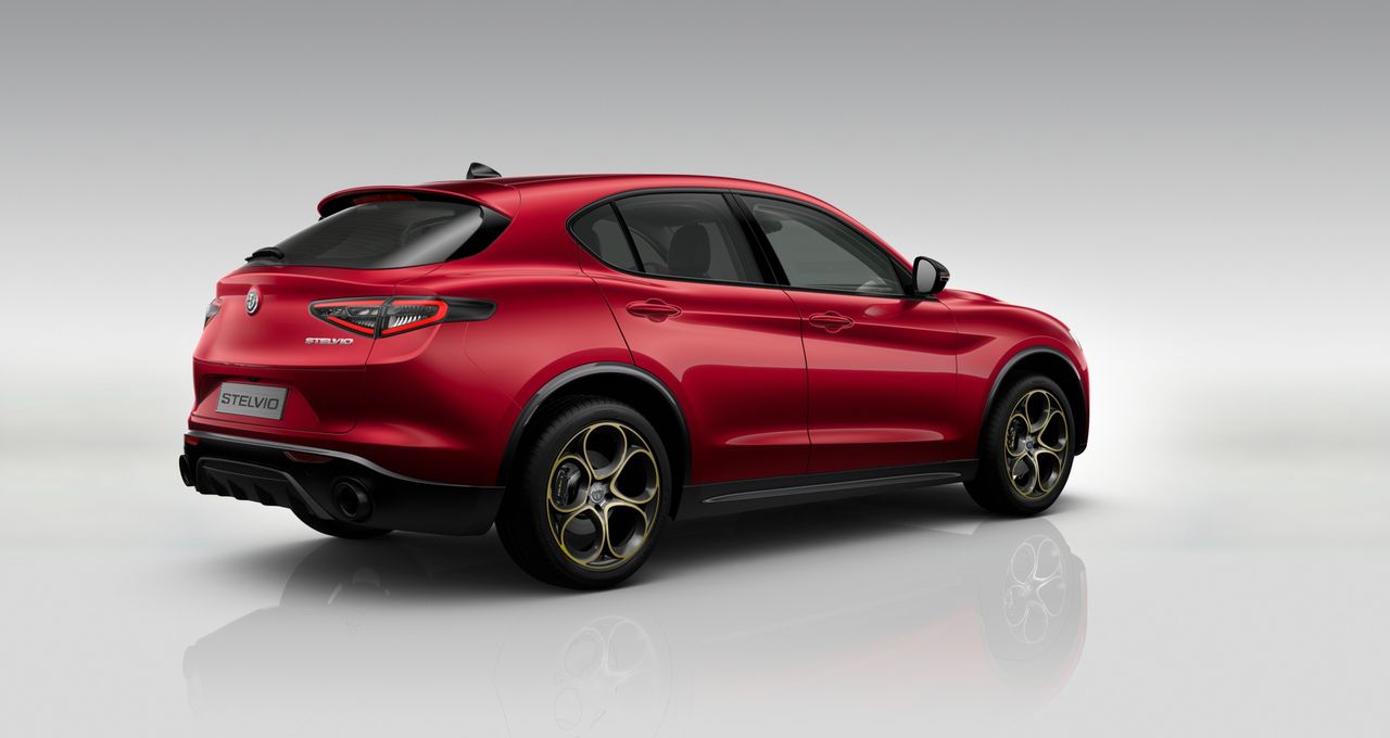 Foto Alfa Romeo Stelvio 3