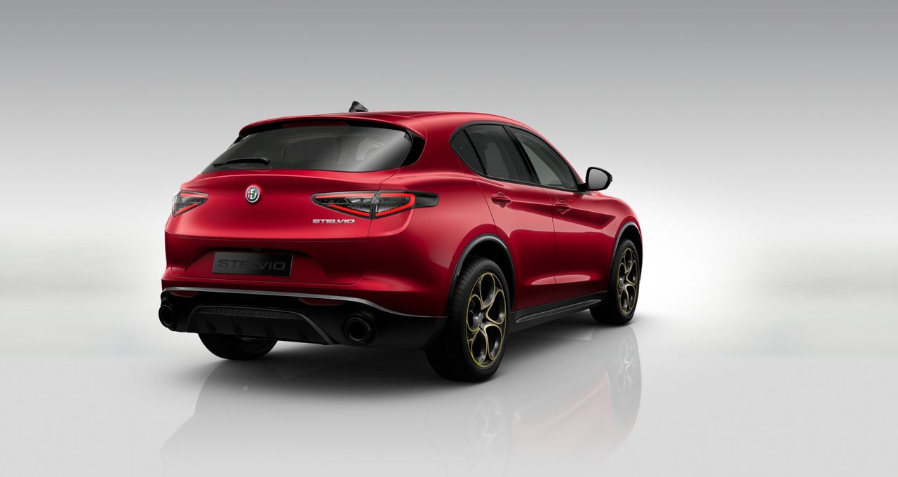 Foto Alfa Romeo Stelvio 4