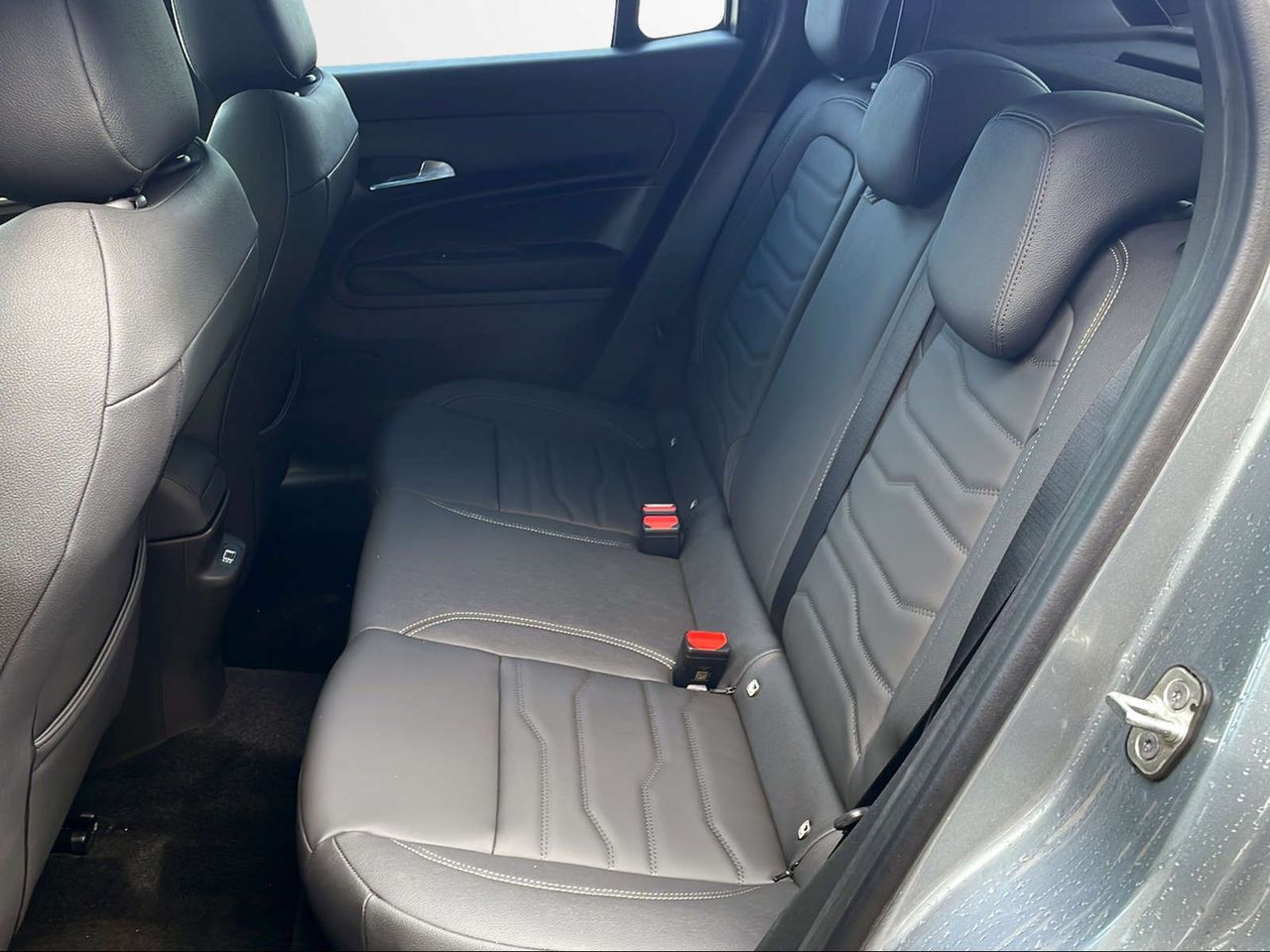 Foto Jeep Avenger 14