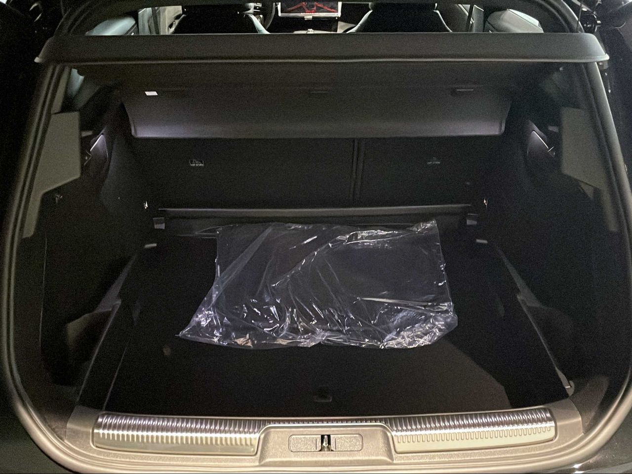 Foto DS Automobiles DS 7 9
