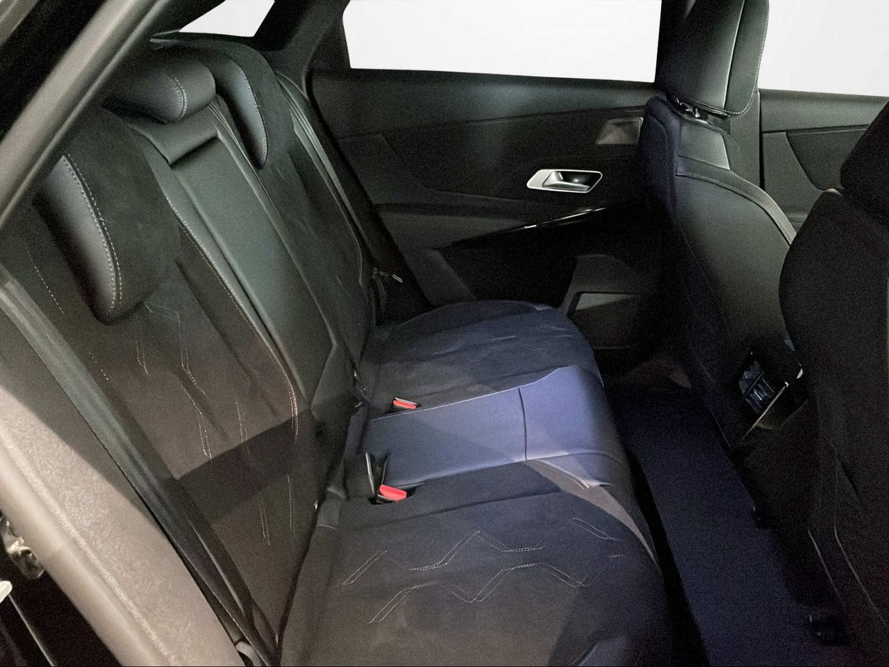 Foto DS Automobiles DS 7 15