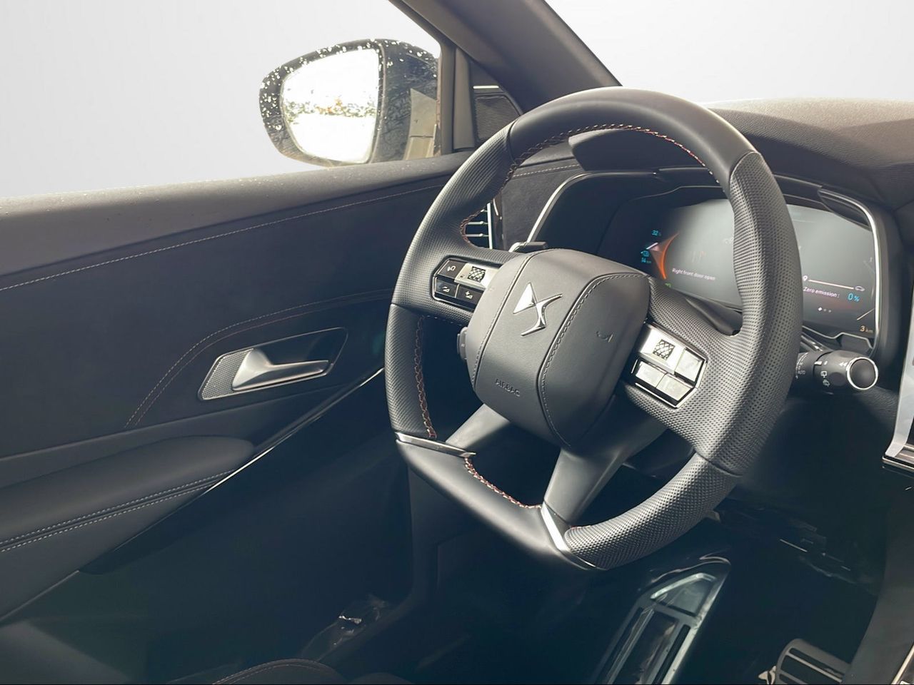 Foto DS Automobiles DS 7 19