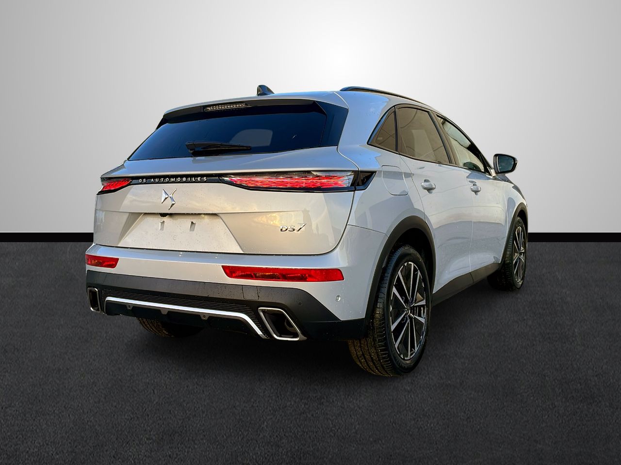 Foto DS Automobiles DS 7 5