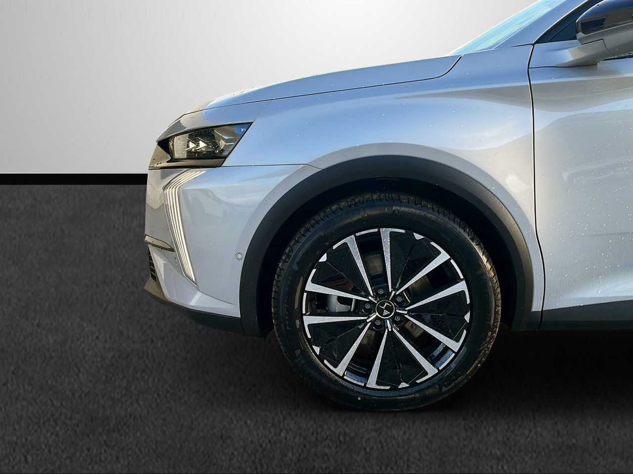 Foto DS Automobiles DS 7 10