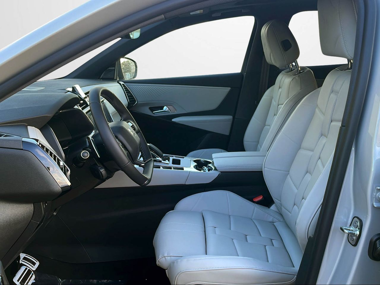 Foto DS Automobiles DS 7 12