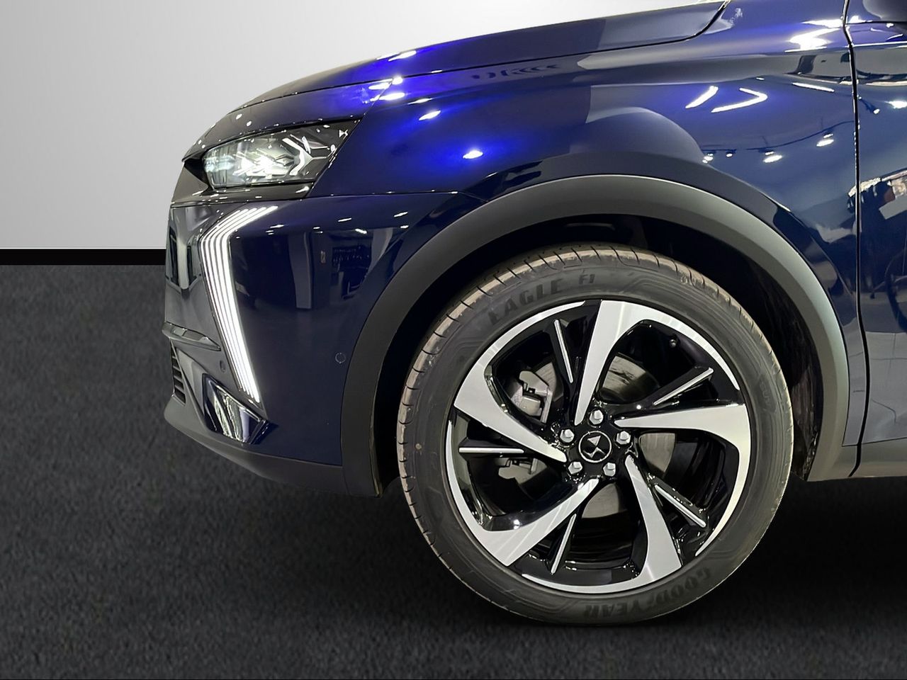Foto DS Automobiles DS 7 10