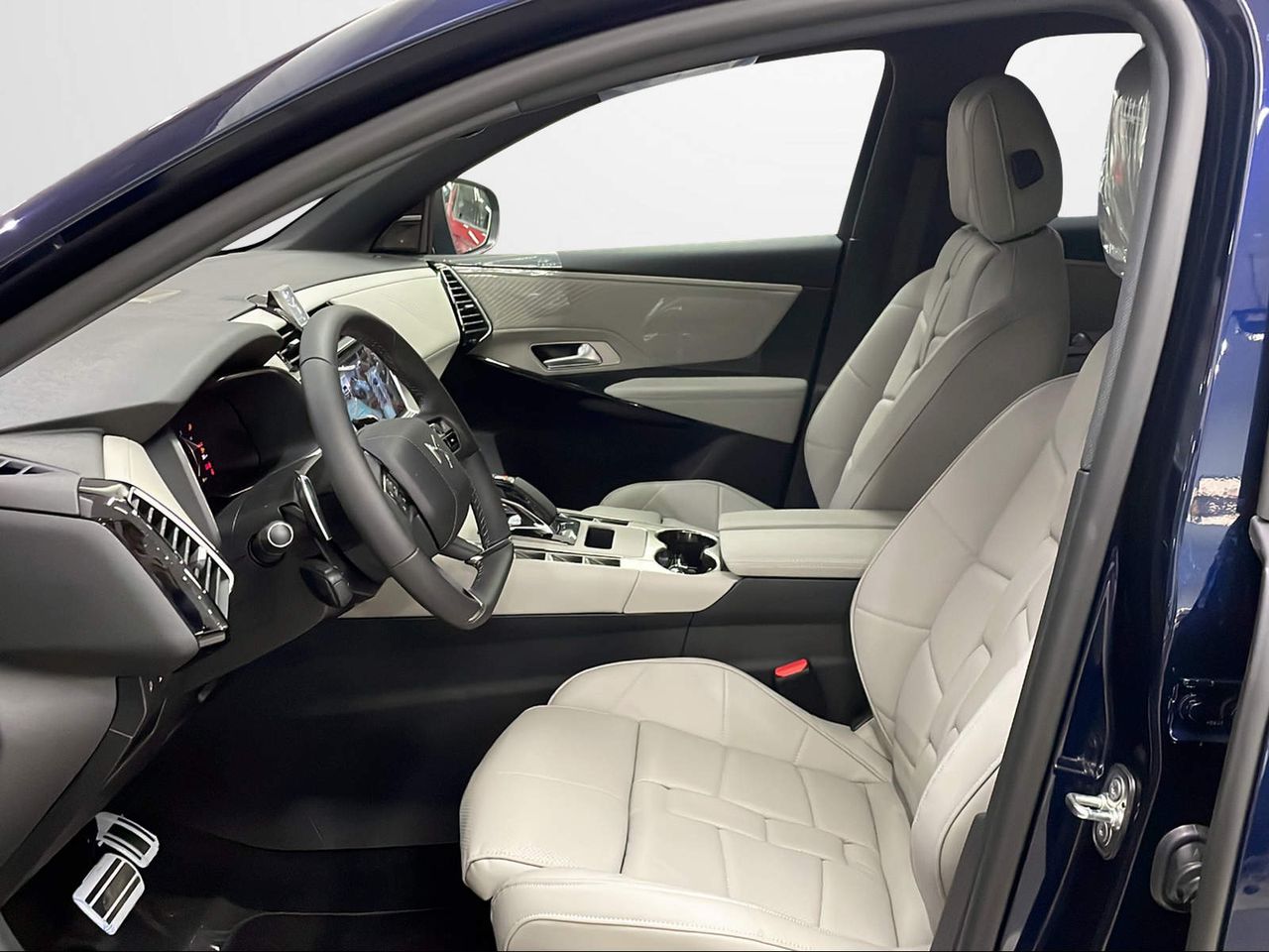 Foto DS Automobiles DS 7 12
