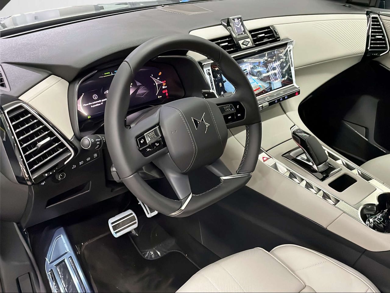Foto DS Automobiles DS 7 13