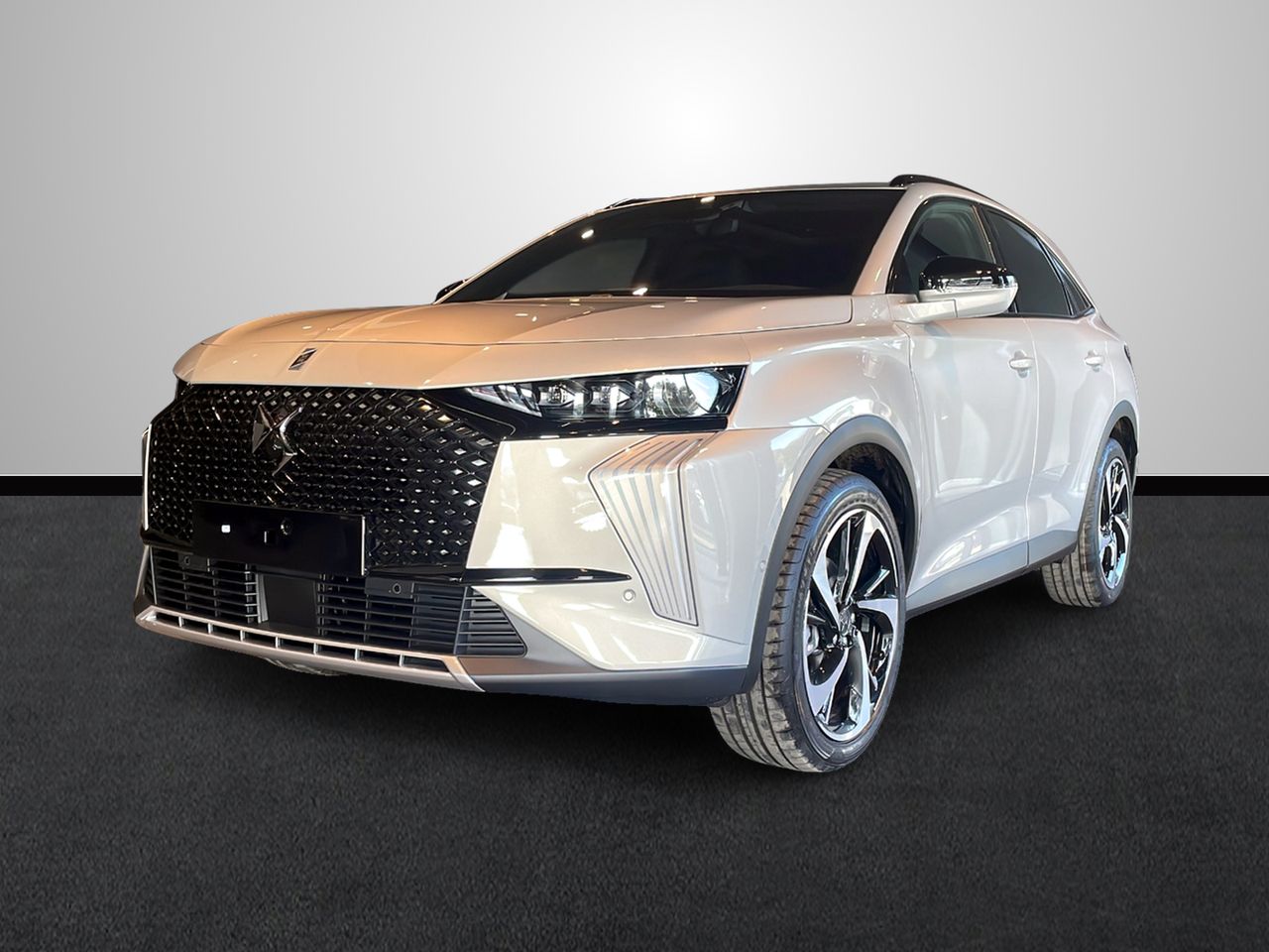 Foto DS Automobiles DS 7 1