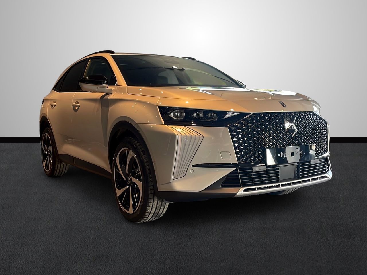 Foto DS Automobiles DS 7 6