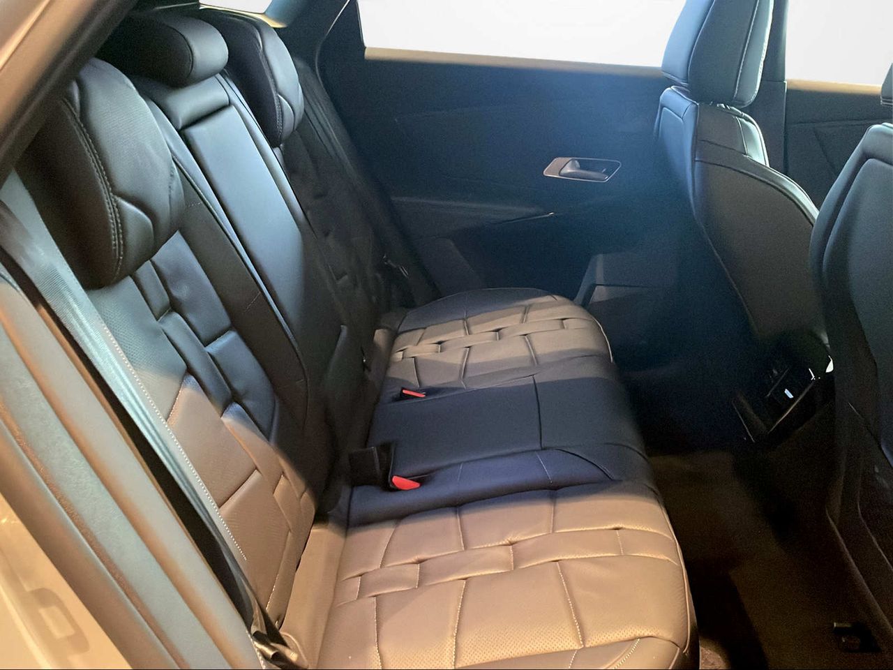 Foto DS Automobiles DS 7 15