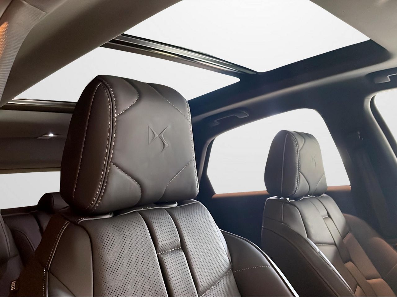 Foto DS Automobiles DS 7 22